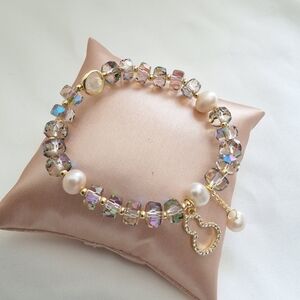 Elegant Gold Plated Crystal and Fresh Pearl Bracelet